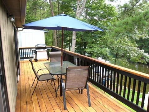 Back deck with grill