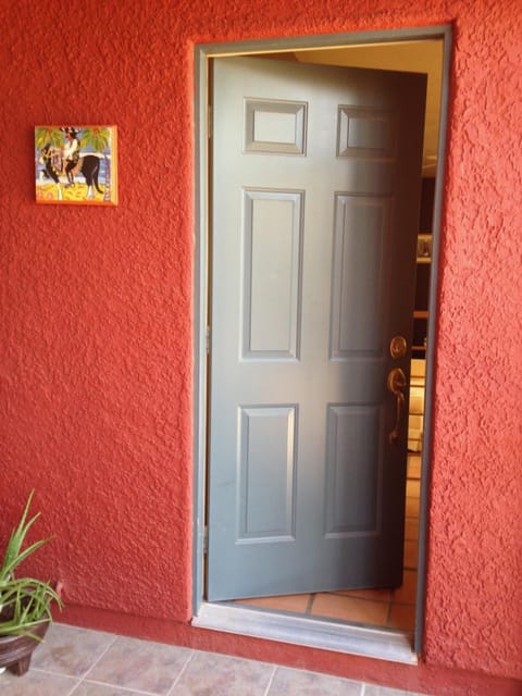 Front private entrance (also enter directly from garage parking)