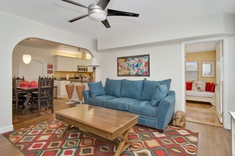 Living room with pull out sofa