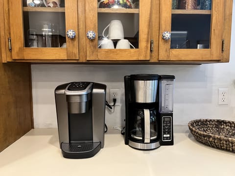 Coffee Maker & Keurig Machine