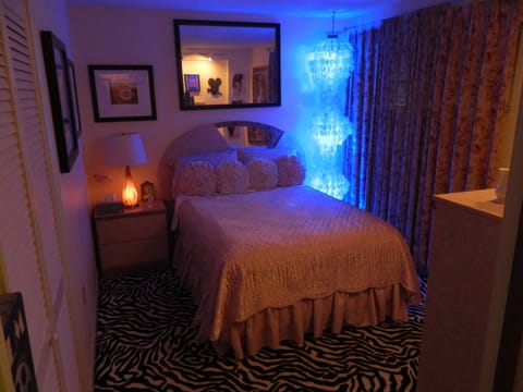 Second Bed Room with Luxurious Full Size Bed and Vintage 1950's Shell Lamp.