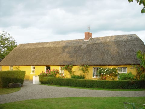 The Thatch Cottage at Adare Irish Cottages