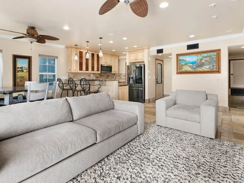 Second floor living area. 14 people comfortably for TV, games, dinners.