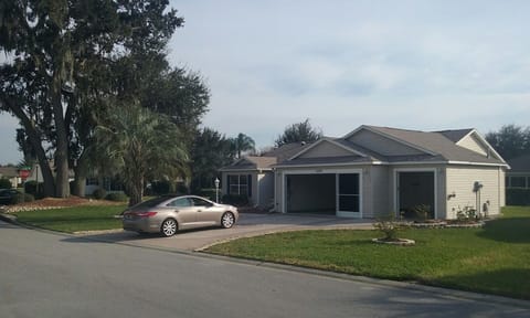 home for rent by owner, completely equipped and furnished