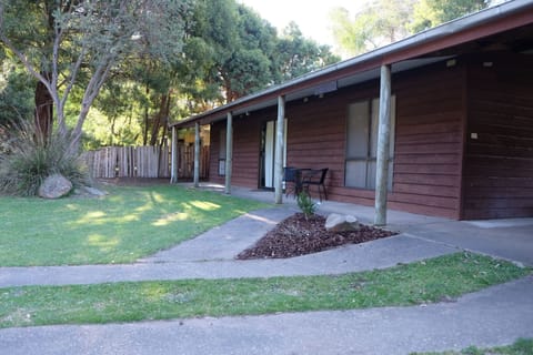 Front & rear verandahs, under roof carport, level access