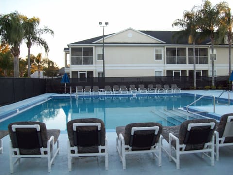 Pool with seating