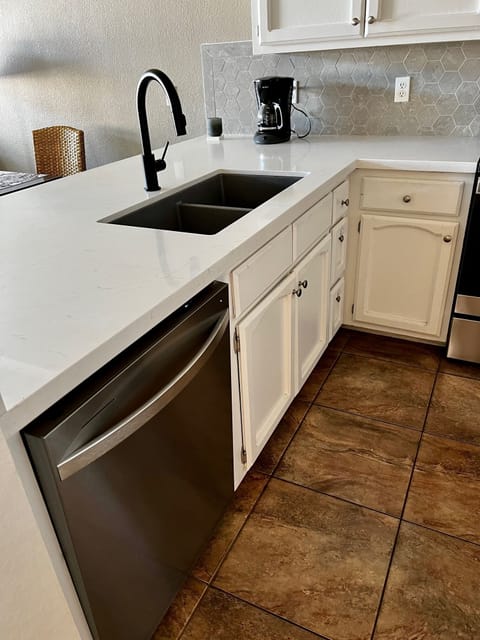 New quartz counters, sink & dishwasher.