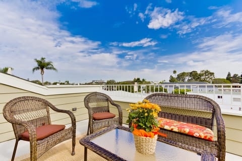 Roof Top deck!