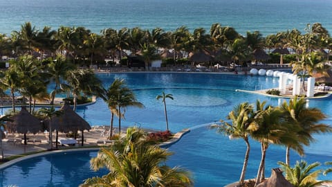 Riviera Maya Pools