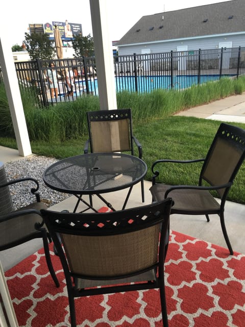 1st Floor Ground Patio with Grill