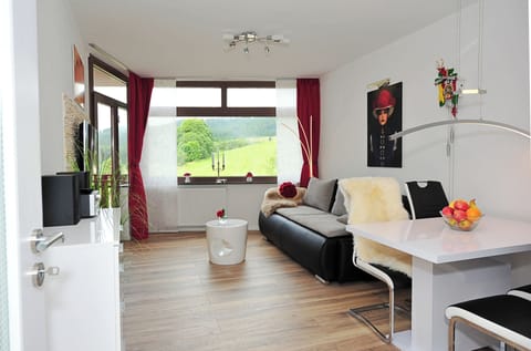 Livingroom with great view.