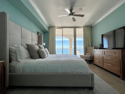 King Master Suite with private entrance to balcony