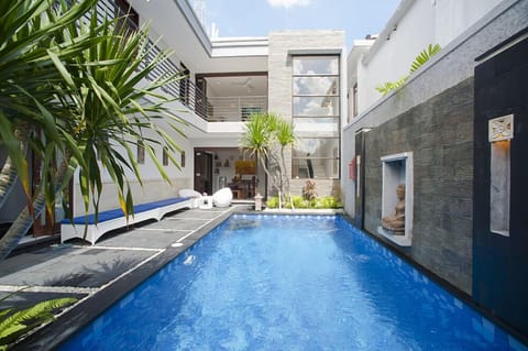 SWIMMING POOL.