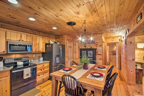 Kitchen | Cooking Basics | Dishware/Flatware