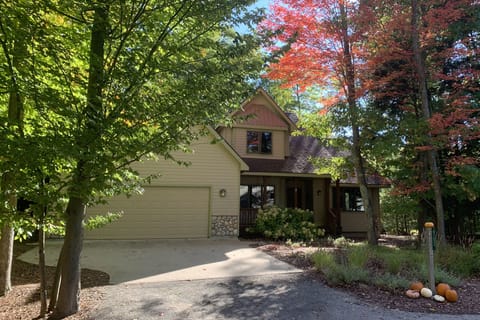 Front view of the house.