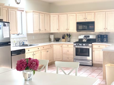 Full kitchen #1 on the bay side.