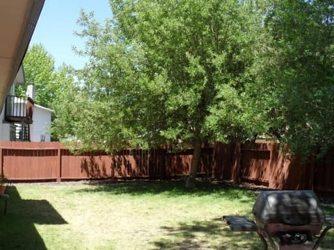LARGE SHADED BACK YARD FOR CHILDREN AND PETS UPON APPROVAL