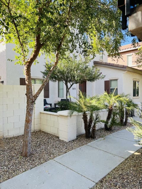 Walking up to B&B CASA