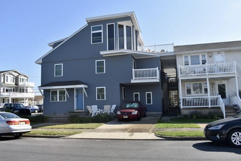 House exterior featuring new siding and windows (2023) 