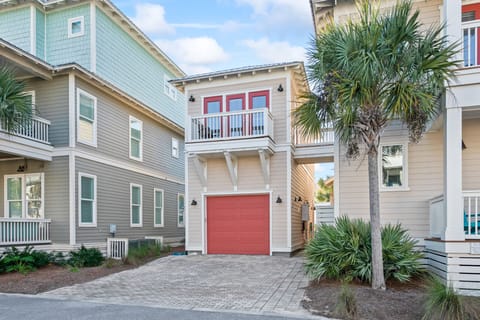 Baby Windows By The Sea, Fully equipped, sleeps 4