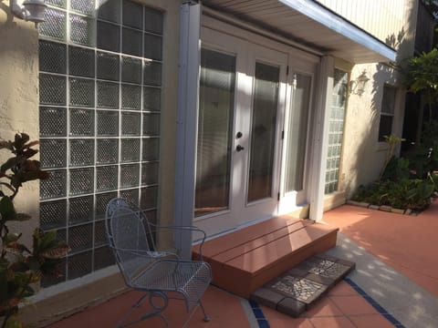 Side entrance to unit