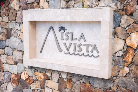 Entrance Sign