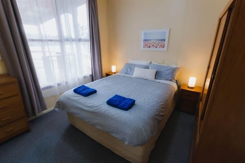 Flat 7