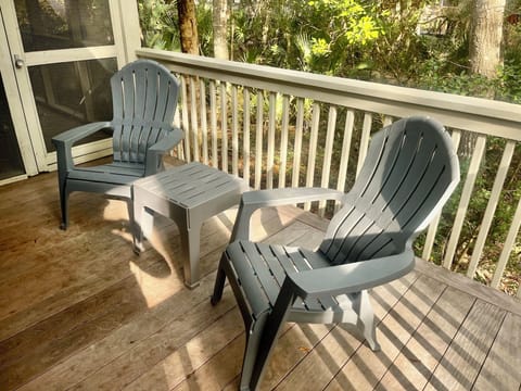 Small deck off the primary bedroom