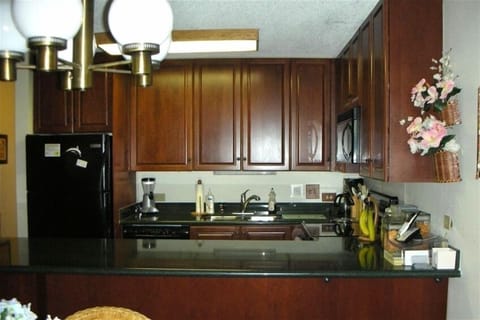 Newly remodeled kitchen with granite and new appliances