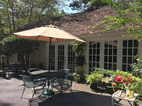 Front of cottage with patio