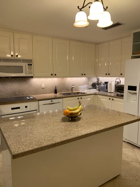 Kitchen with top of the line cabinets and granite counter tops
