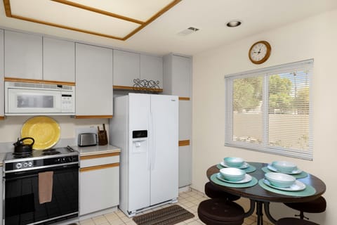 Fully stocked kitchen.