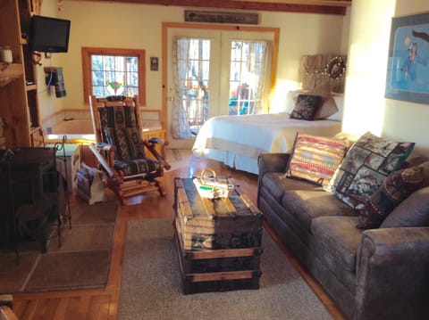 Little Cabin in the Woods 