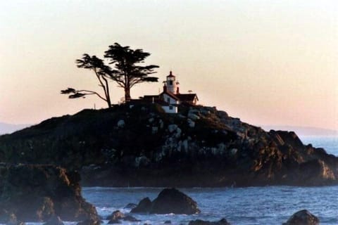 Battery Point Lighthouse photo taken from the observation room