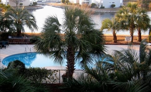 South Bay East Tropical Pool / Lake and Picnic Grounds