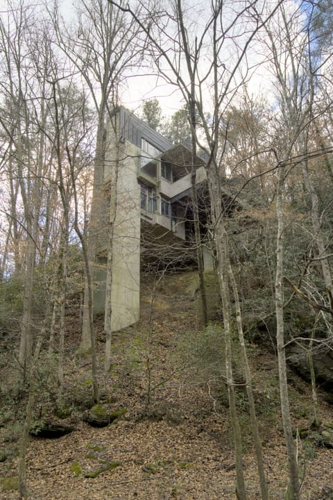 House taken near base of falls.
