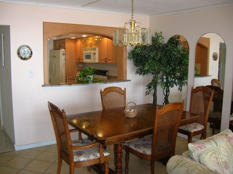 Dining area -table expands to seat 8