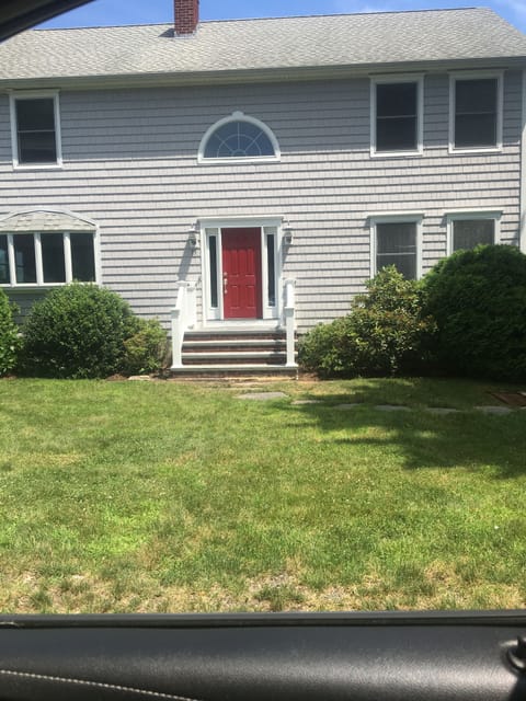 Charming Beach House in Bonnet Shores