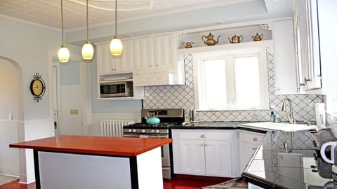Spacious kitchen