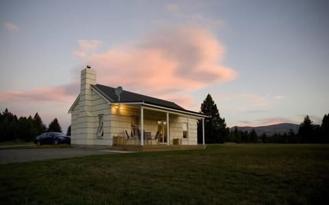 Gladstone Cottage