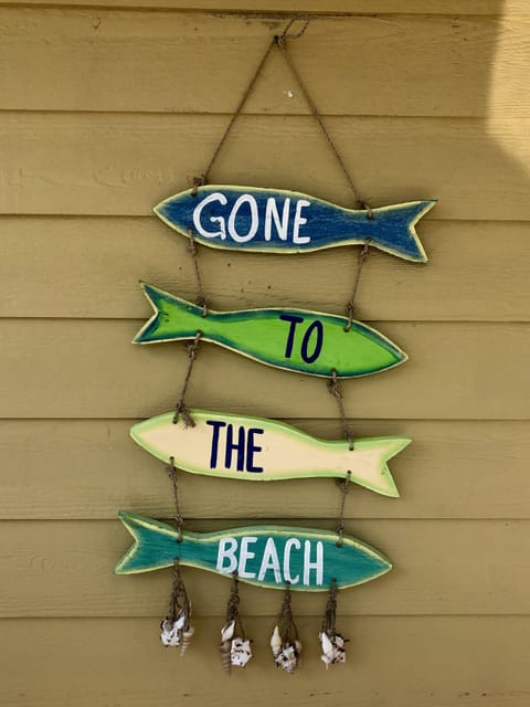 Let's Go to the Beach!!