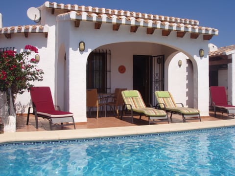 Sunny pool and Terrace