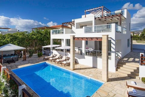 Villa Anchora- 3 Bed Villa, Private Pool, Great Location! Villa in Peyia