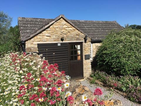 The Barn cottage in early Summer.
