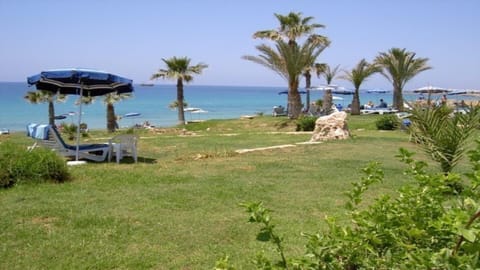 Beach 200 metres from Diamond Beach 