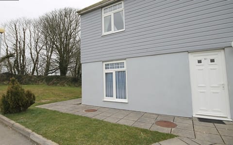 Atlantic 51 with parking at the front