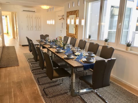 Penthouse for 12-14 persons. Welcome! :-)