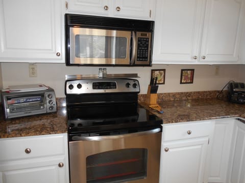 Newer Appliances in FULLY Loaded Kitchen