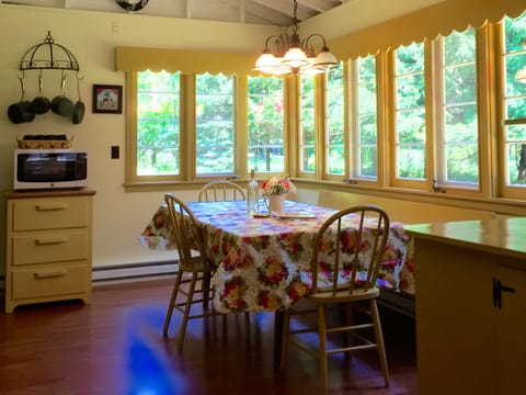 Large eat-in kitchen