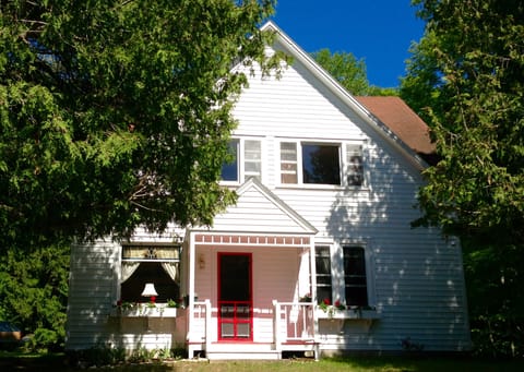 Welcome to the Hobby Horse Cottage!